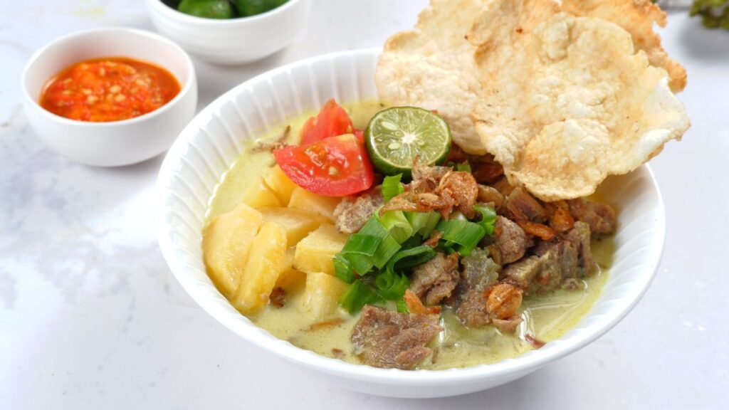 soto betawi - kuliner.generaz.id (1)